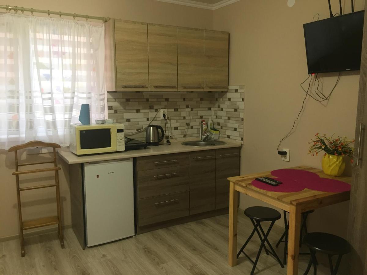 Private House Apartment แบรฮอฟ ภายนอก รูปภาพ